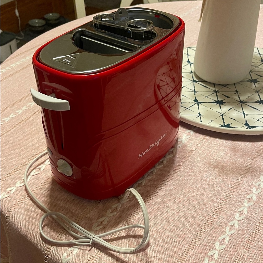 Brand New Nostalgia Red Pop Up Hot Dog Toaster - Picture 3 of 10